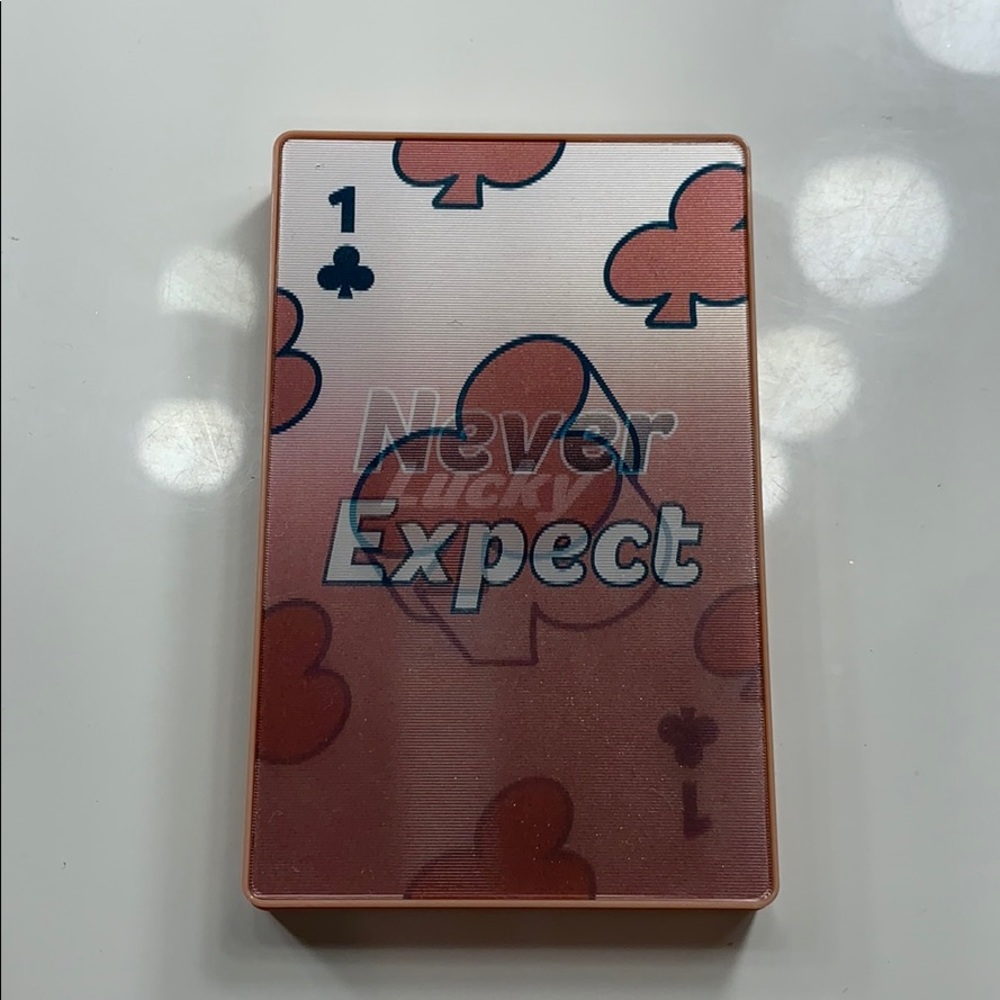 I’m Meme 001 Lucky Card mini eyeshadow palette